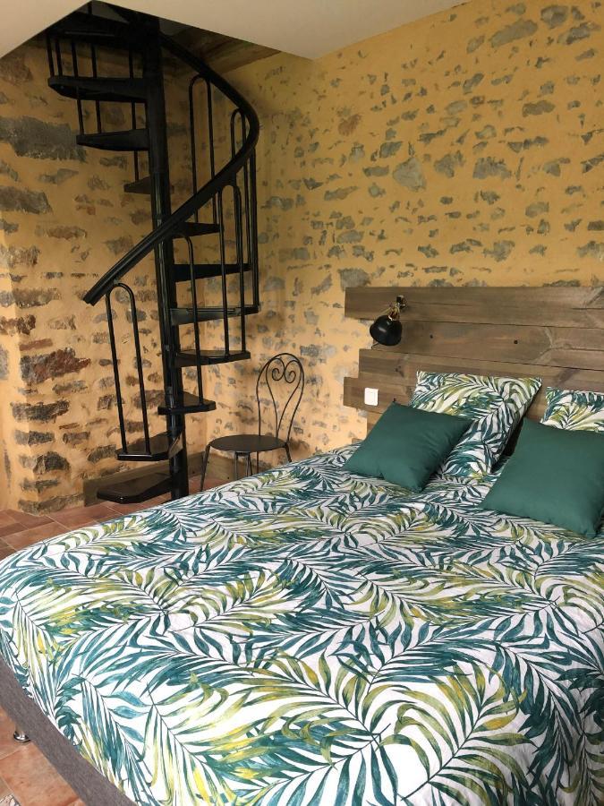 Bed and Breakfast Manoir de la Grand'Cour à Soulgé-sur-ouette Extérieur photo