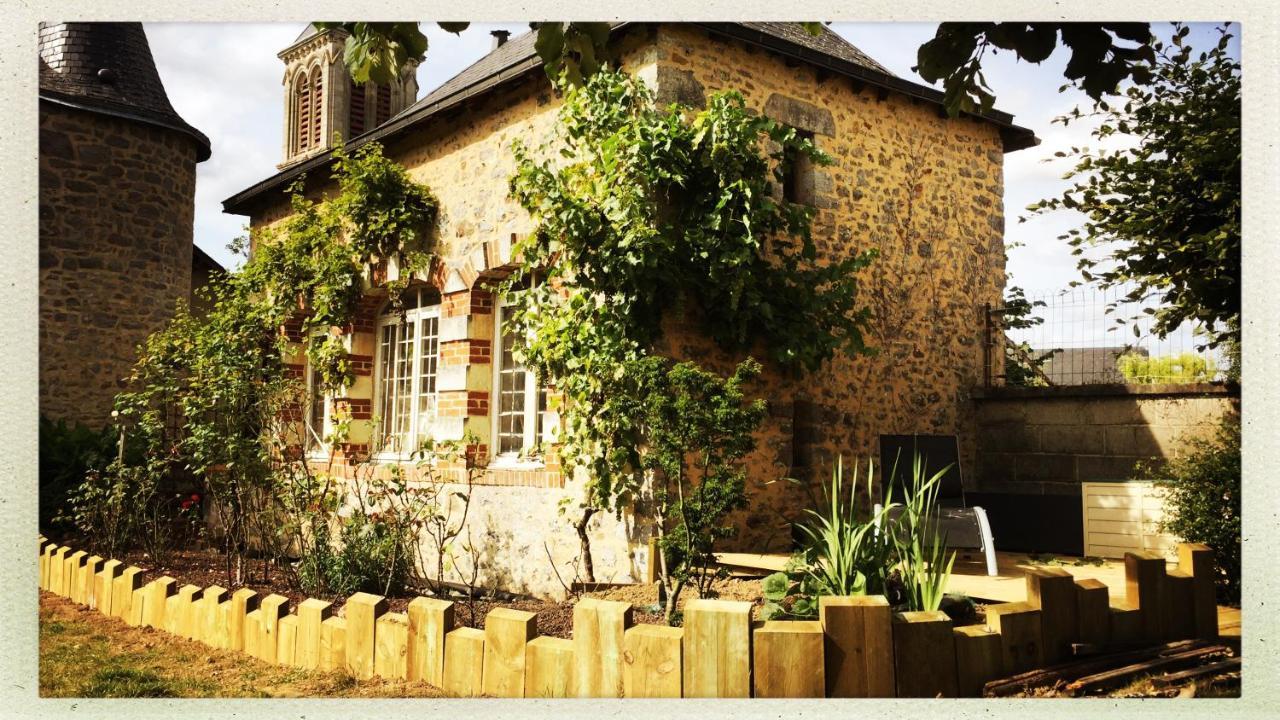Bed and Breakfast Manoir de la Grand'Cour à Soulgé-sur-ouette Extérieur photo